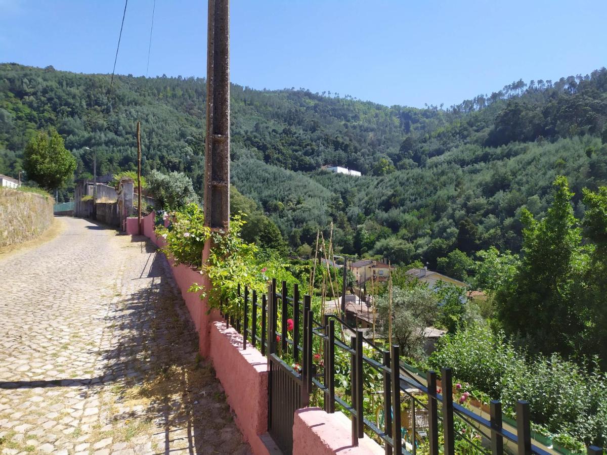 شقة Casa Da Rota Dos Moinhos Lousã المظهر الخارجي الصورة
